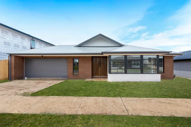 24 Launceston St