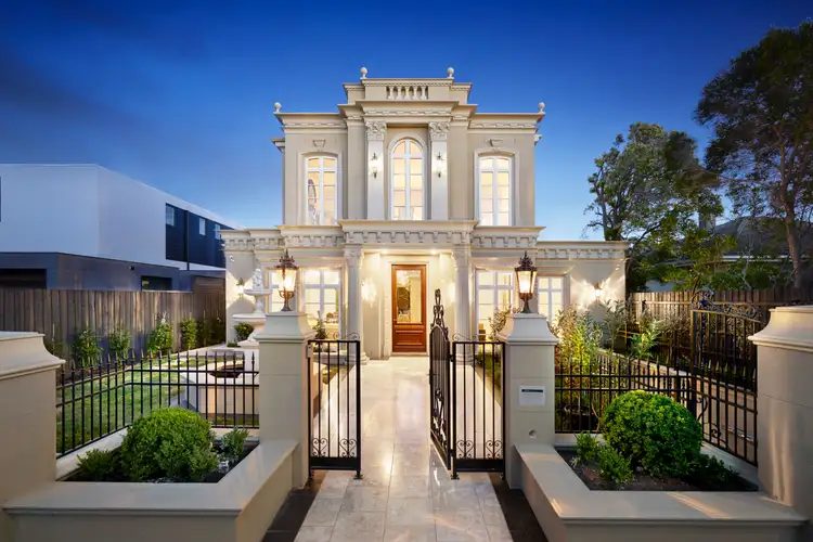 5 Holmwood Avenue, Brighton VIC 3186