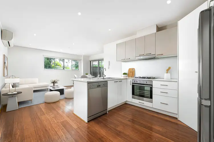 Fourth view of Homely apartment listing, 3/881 Doncaster Road, Doncaster East VIC 3109