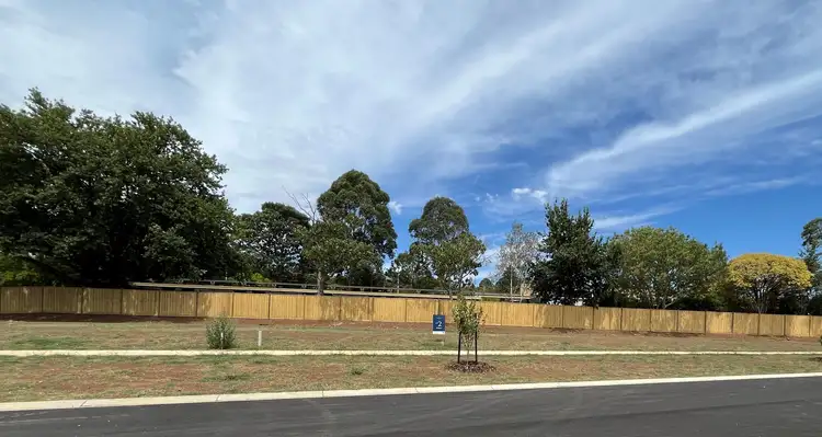 Second view of Homely house listing, 2 Trailwater Court, Warragul VIC 3820