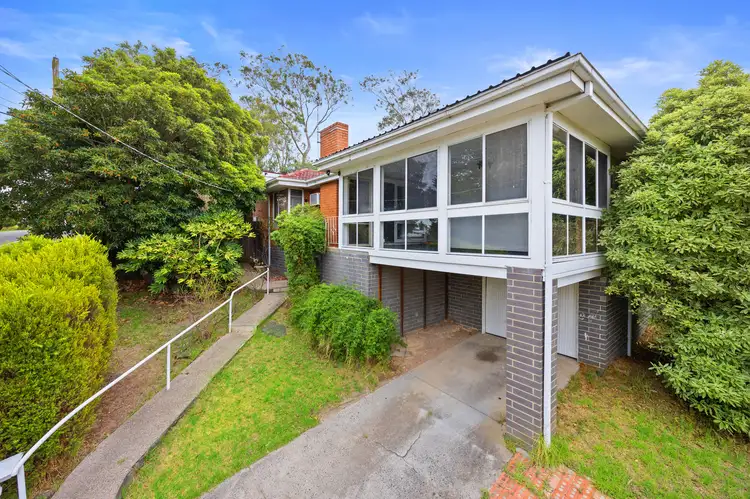 1 Bruce Crescent