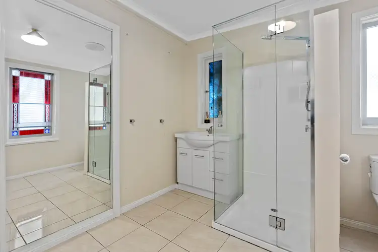 Fifth view of Homely house listing, 35A Honeysuckle St, Bendigo VIC 3550