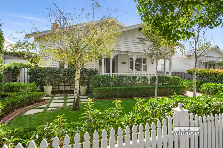 8 Girton Crescent, Manifold Heights VIC 3218