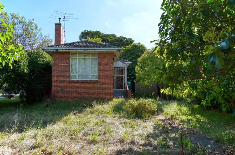 Second view of Homely house listing, 7 Benghazi Avenue, Ashburton VIC 3147