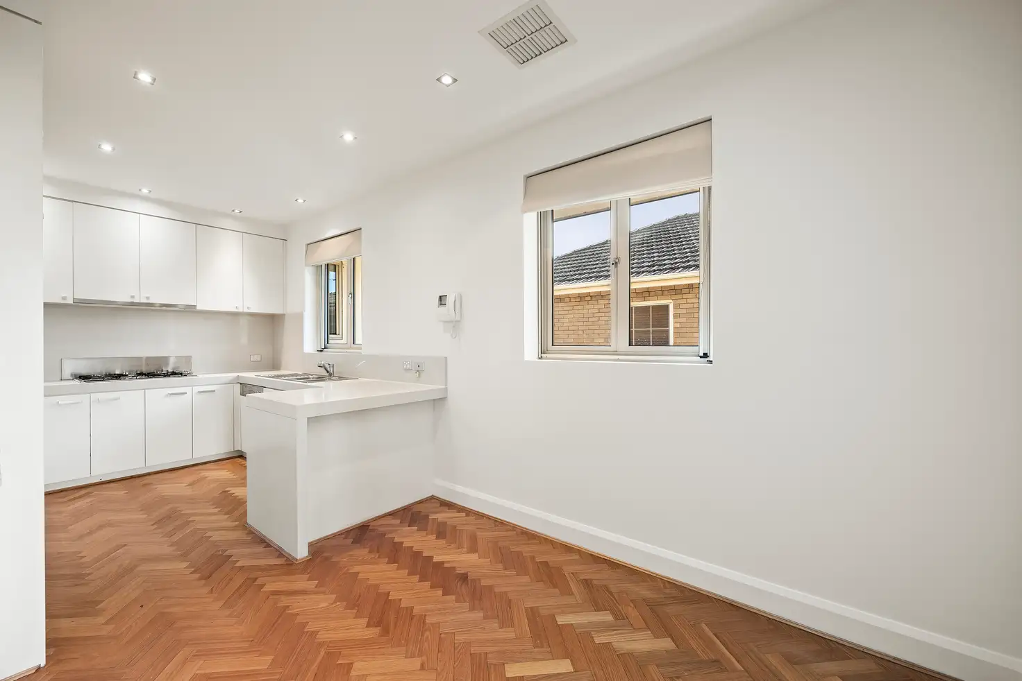 Main view of Homely apartment listing, 4/33 Kooyong Road, Caulfield North VIC 3161