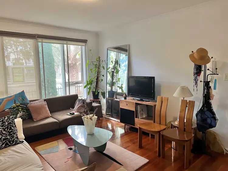 6 Sydney Road