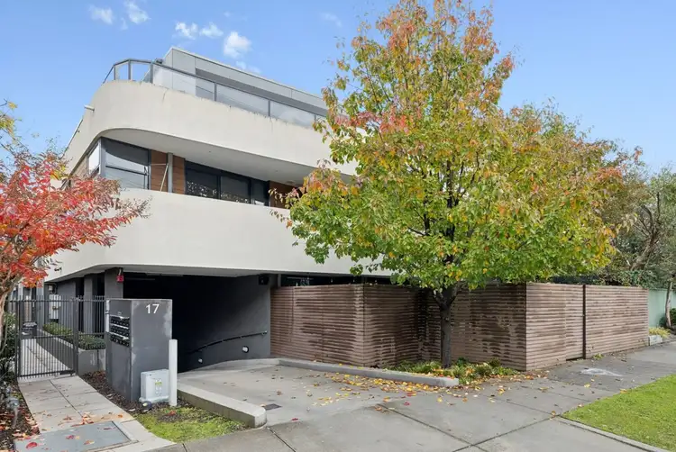 103/17 Railway Parade, Murrumbeena VIC 3163