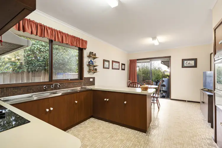 Fifth view of Homely house listing, 1 Talbot Court, Wendouree VIC 3355