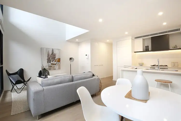 201/18 Grey Street, St Kilda VIC 3182