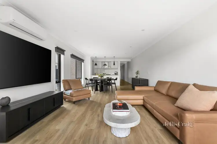 5A Shakespeare Grove, Heidelberg Heights VIC 3081