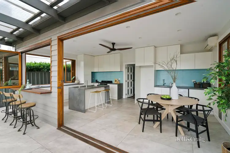 118 Ballarat Road, Maidstone VIC 3012