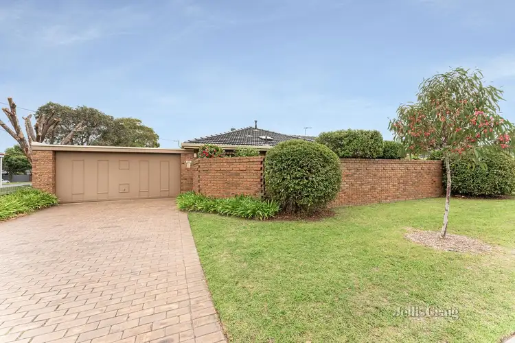 1/2-4 Greenview Close, Dingley Village VIC 3172