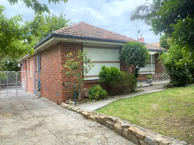 147 Rosanna Road