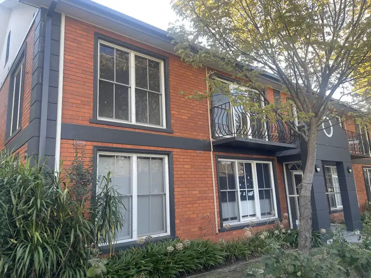 8 Elphin Street