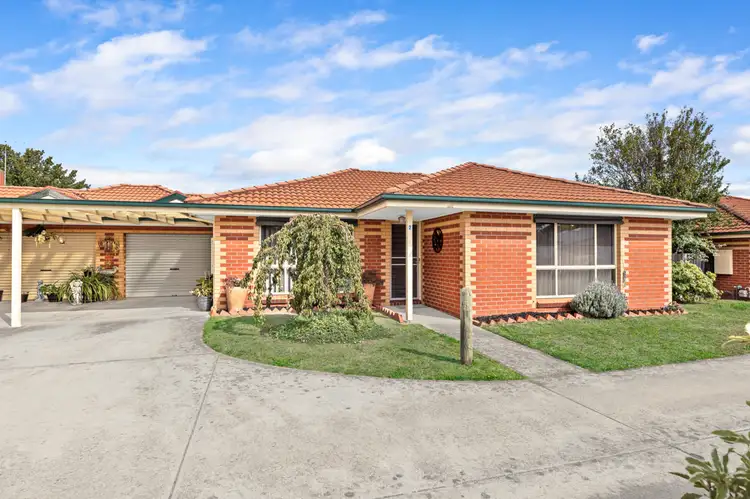 2/272 Albert Street, Sebastopol VIC 3356