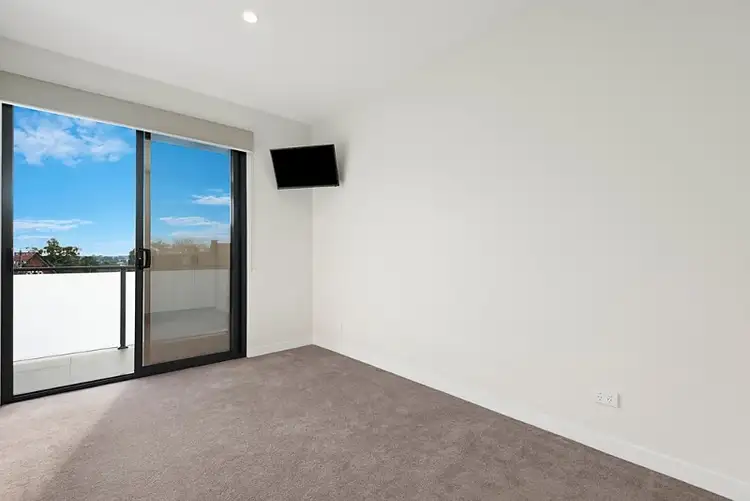 Fourth view of Homely apartment listing, 2/174 Upper Heidelberg Road, Ivanhoe VIC 3079