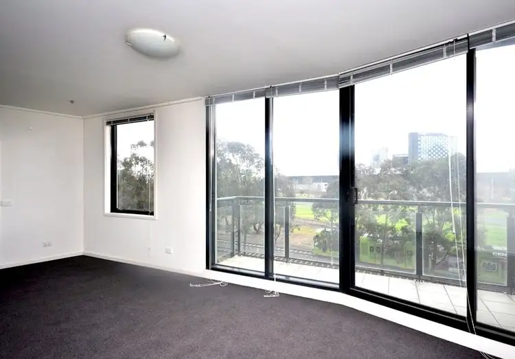 32/99 Whiteman Street, Southbank VIC 3006
