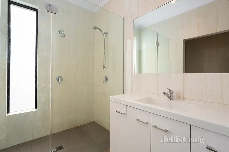 Fifth view of Homely unit listing, 1/32 Edward St, Macleod VIC 3085