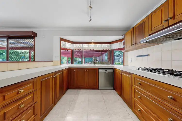 39 Hybrid Ct, Treeby WA 6164
