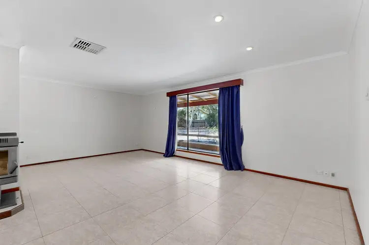 Fourth view of Homely house listing, 39 Hybrid Ct, Treeby WA 6164