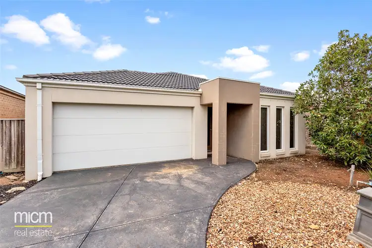 23 Cloudy Crescent, Point Cook VIC 3030