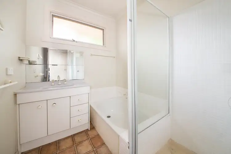 Fifth view of Homely apartment listing, 2/51-53 Como East Parade, Mentone VIC 3194