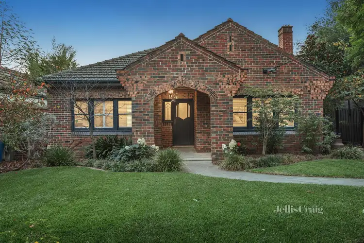 7 Mackie Grove