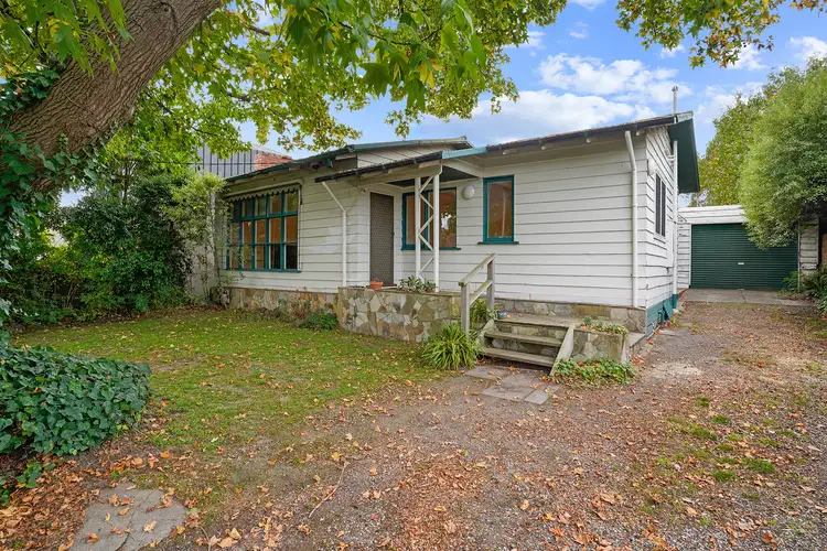 22 Wembley Avenue, Cheltenham VIC 3192