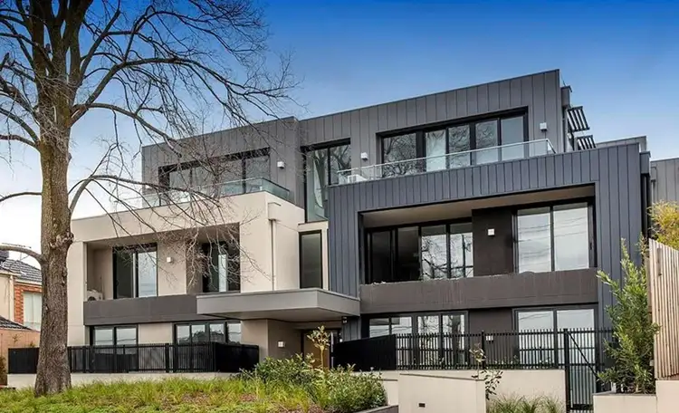9/97 Whittens Lane, Doncaster VIC 3108