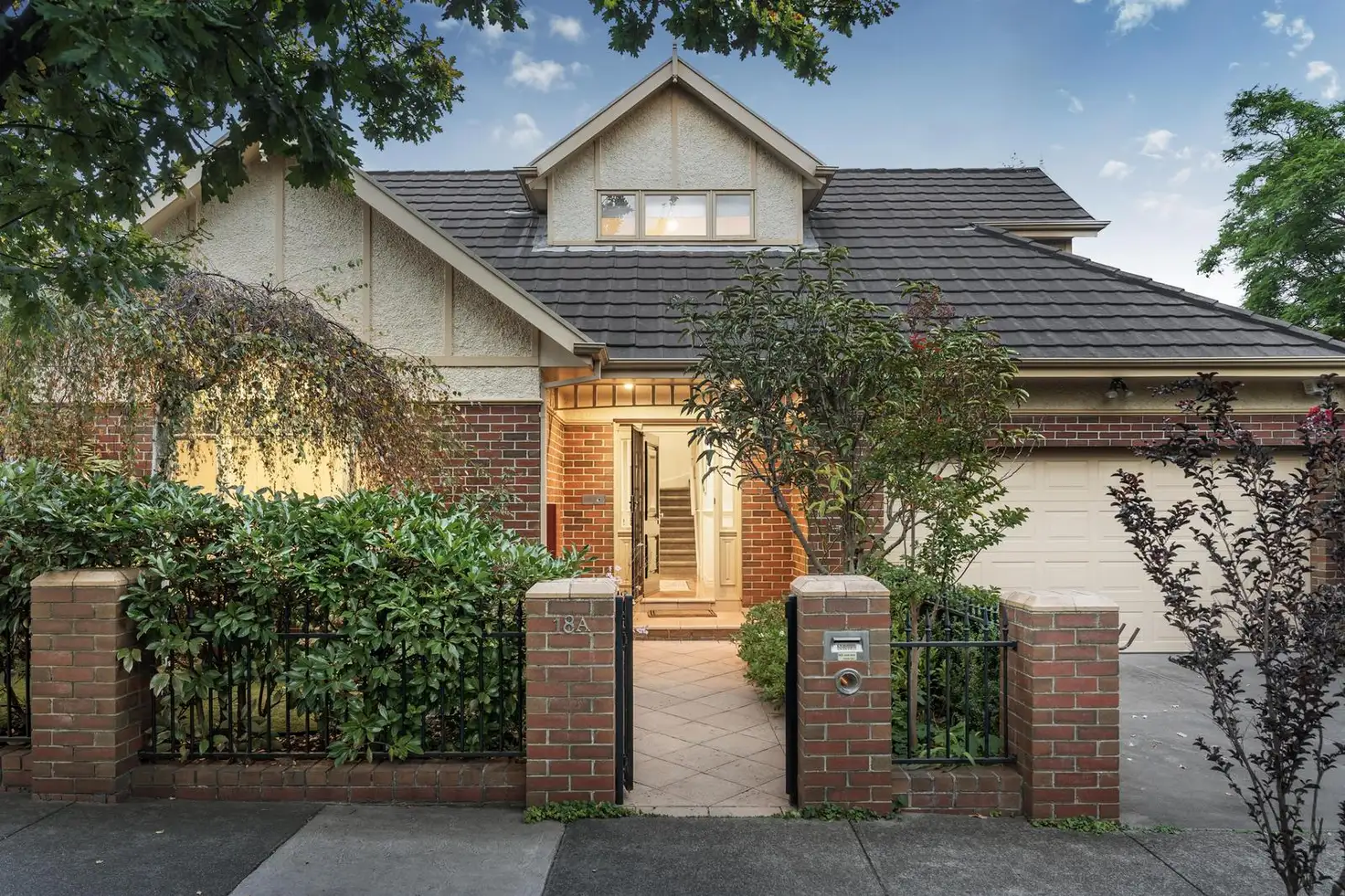 Main view of Homely house listing, 2/18 Albion Road, Glen Iris VIC 3146