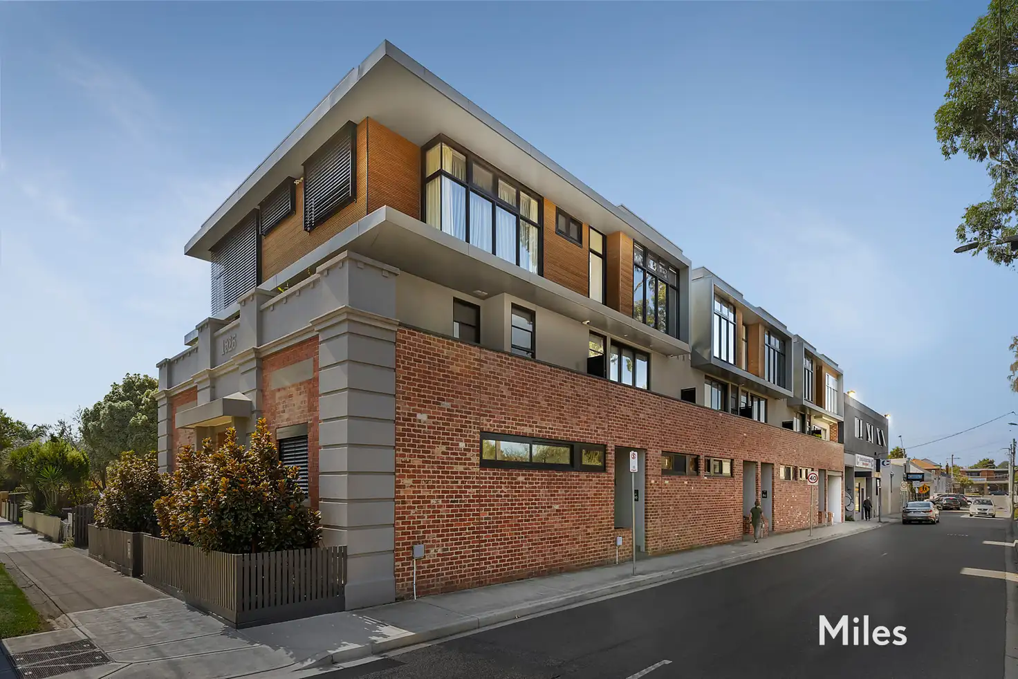 Main view of Homely townhouse listing, 8A Duncan Street, Fairfield VIC 3078