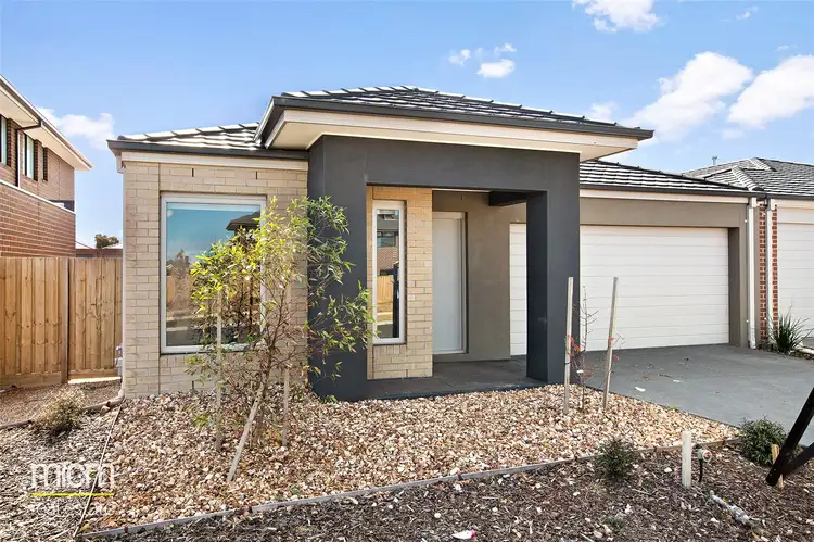 48 Award Crescent, Truganina VIC 3029