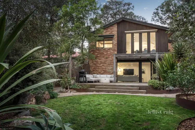 9 Ashdale Grove