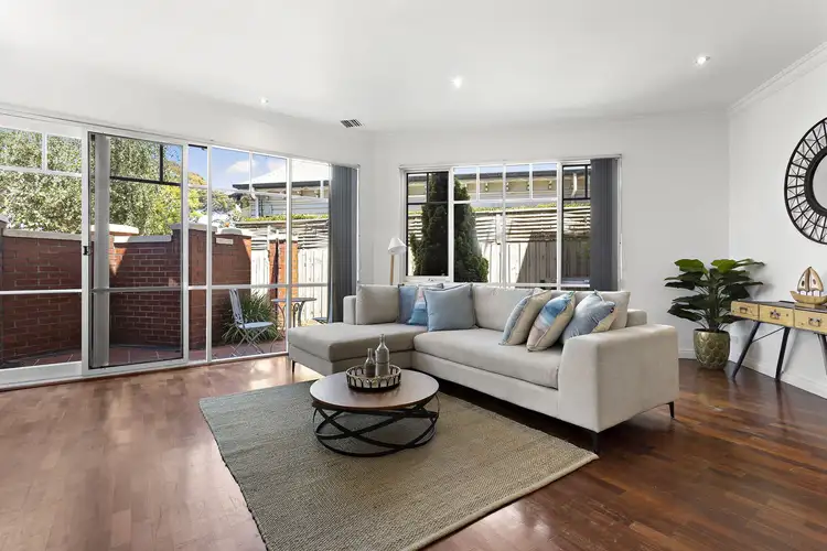 1/4a Normanby Avenue, Caulfield North VIC 3161
