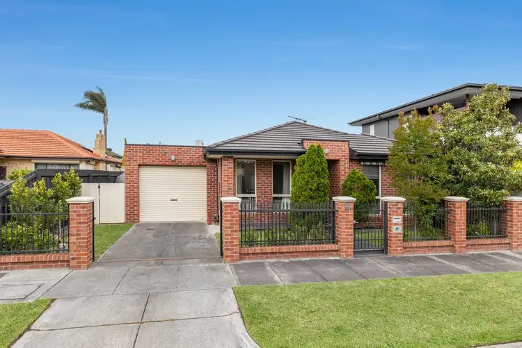 2A Elaine Court, Bentleigh East VIC 3165
