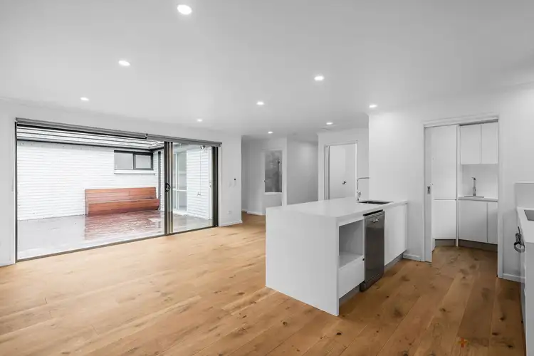 4/1-3 Venice Street, Mentone VIC 3194