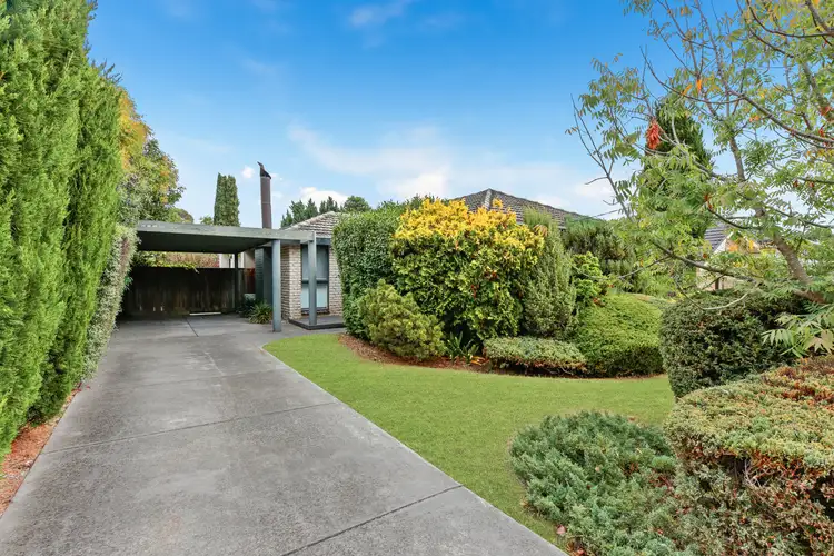 10 Chivalry Avenue, Glen Waverley VIC 3150