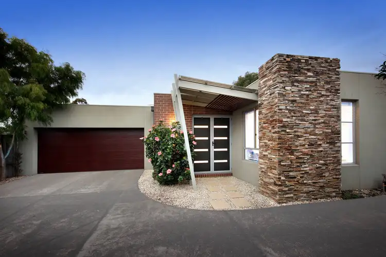 2/1 Wonga Court, Bentleigh East VIC 3165
