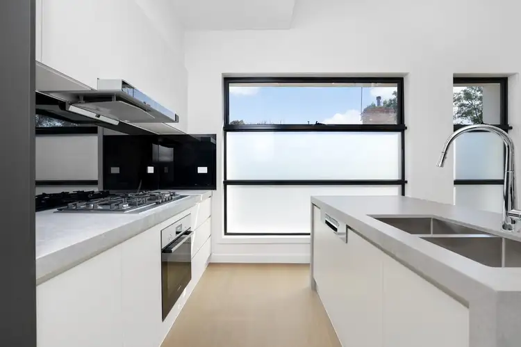 2/114 Atkinson Street, Templestowe VIC 3106
