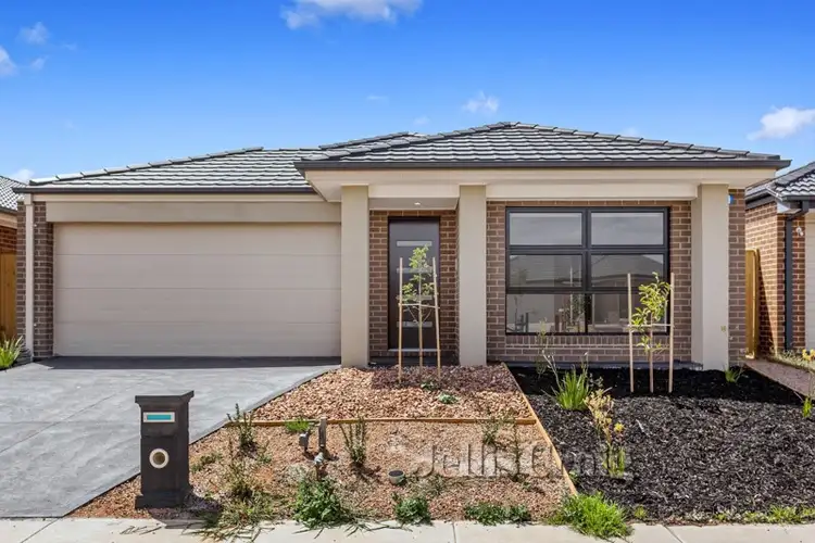 7 Anglers Avenue, Point Cook VIC 3030