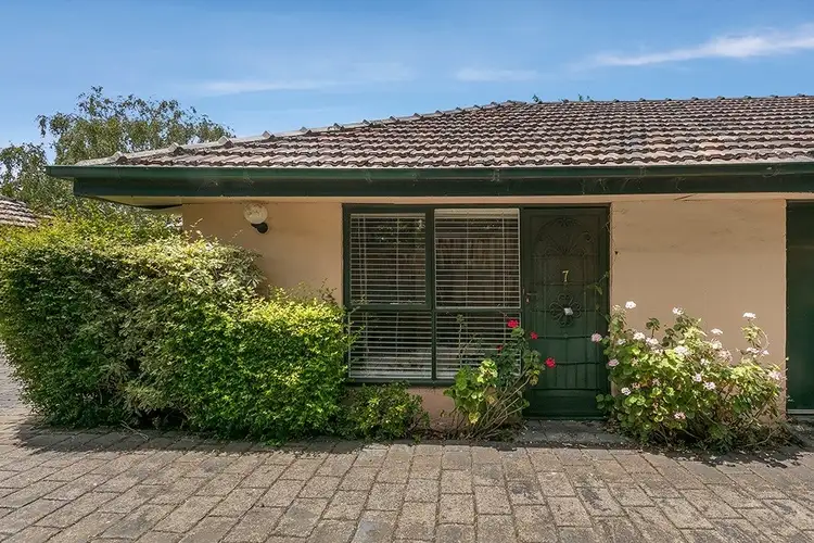 17/104 Tinning Street, Brunswick VIC 3056