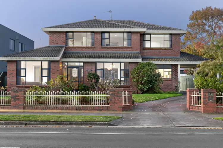 472 Wendouree Parade, Lake Wendouree VIC 3350