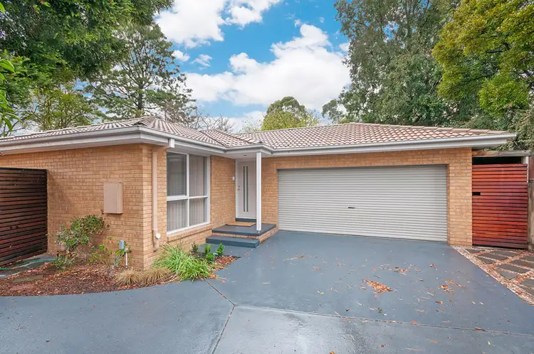 2/8 Minaki Avenue, Doncaster VIC 3108