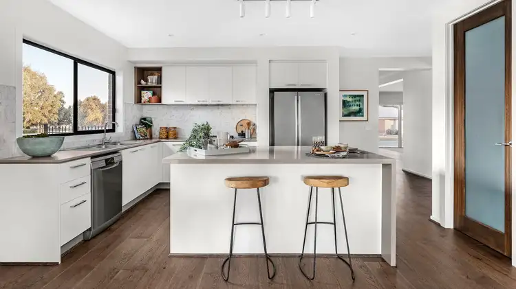 339 Pyrus Crescent, Mickleham VIC 3064