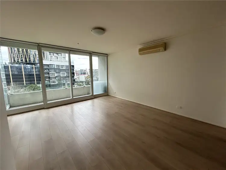 62/83 Whiteman Street, Southbank VIC 3006