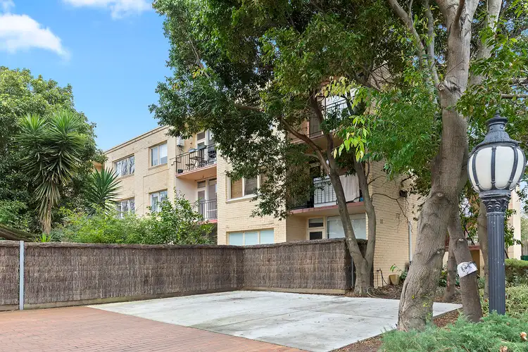 12/18-20 Selwyn Avenue, Elwood VIC 3184