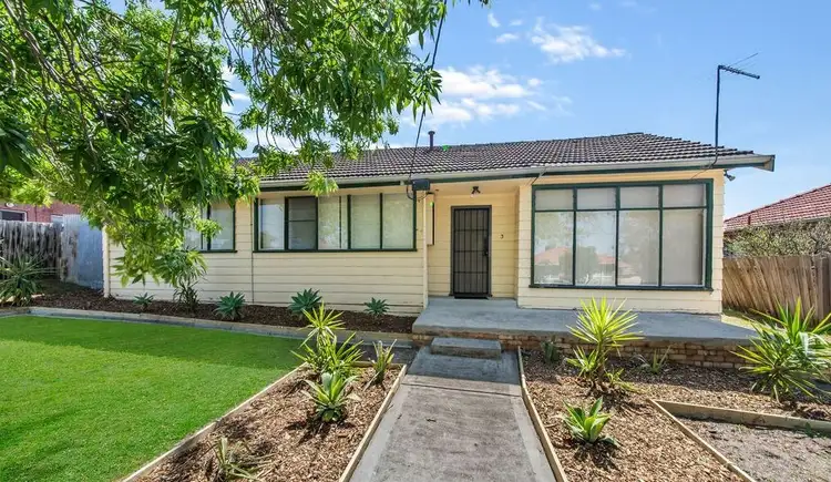 3 Iona Street, Clayton VIC 3168