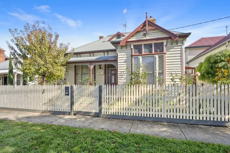 427 Drummond St North, Lake Wendouree VIC 3350
