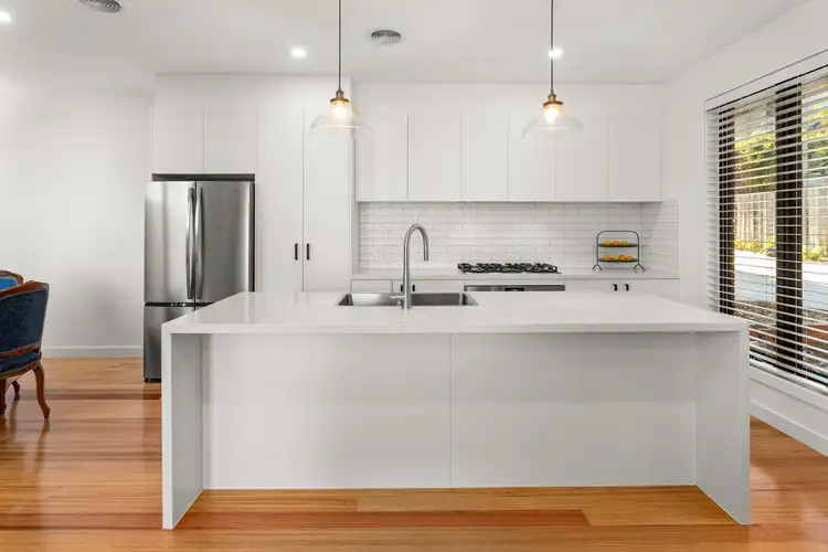 Fourth view of Homely townhouse listing, 2/39 Jindabyne Avenue, Chadstone VIC 3148