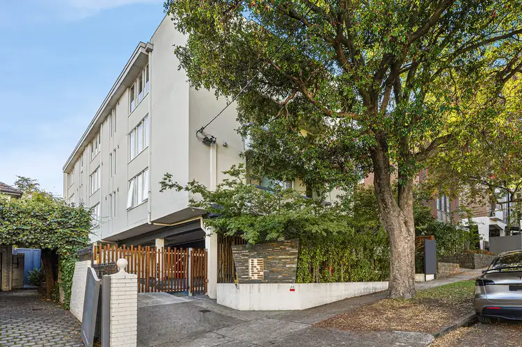 18/23 Avoca Street, South Yarra VIC 3141